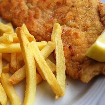 Milanese chicken cutlet with french fries