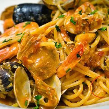 Home-made scialatielli "rough sea"